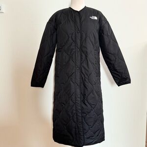 THE NORTH FACE Black Ampato Quilted Liner Longline Jacket